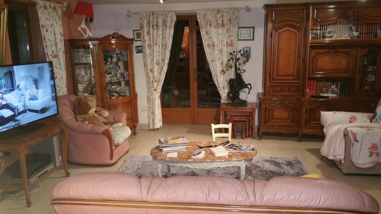 La Providence Hotel Illiat Kültér fotó