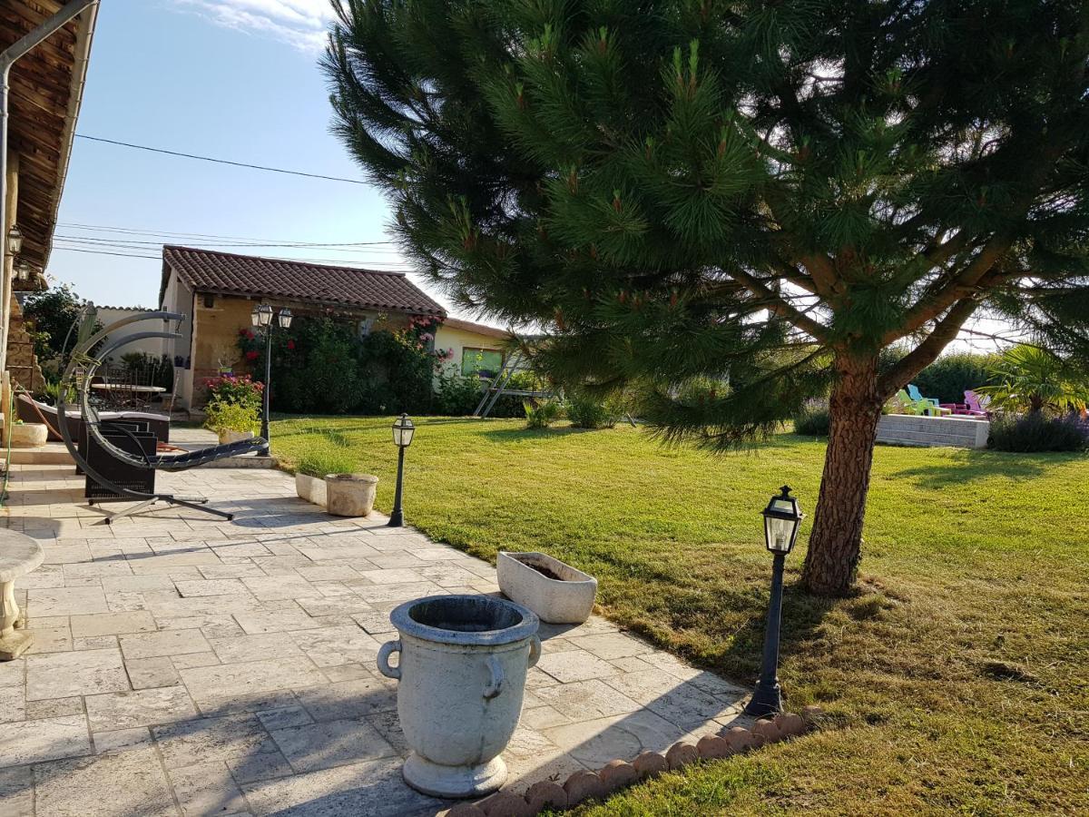 La Providence Hotel Illiat Kültér fotó