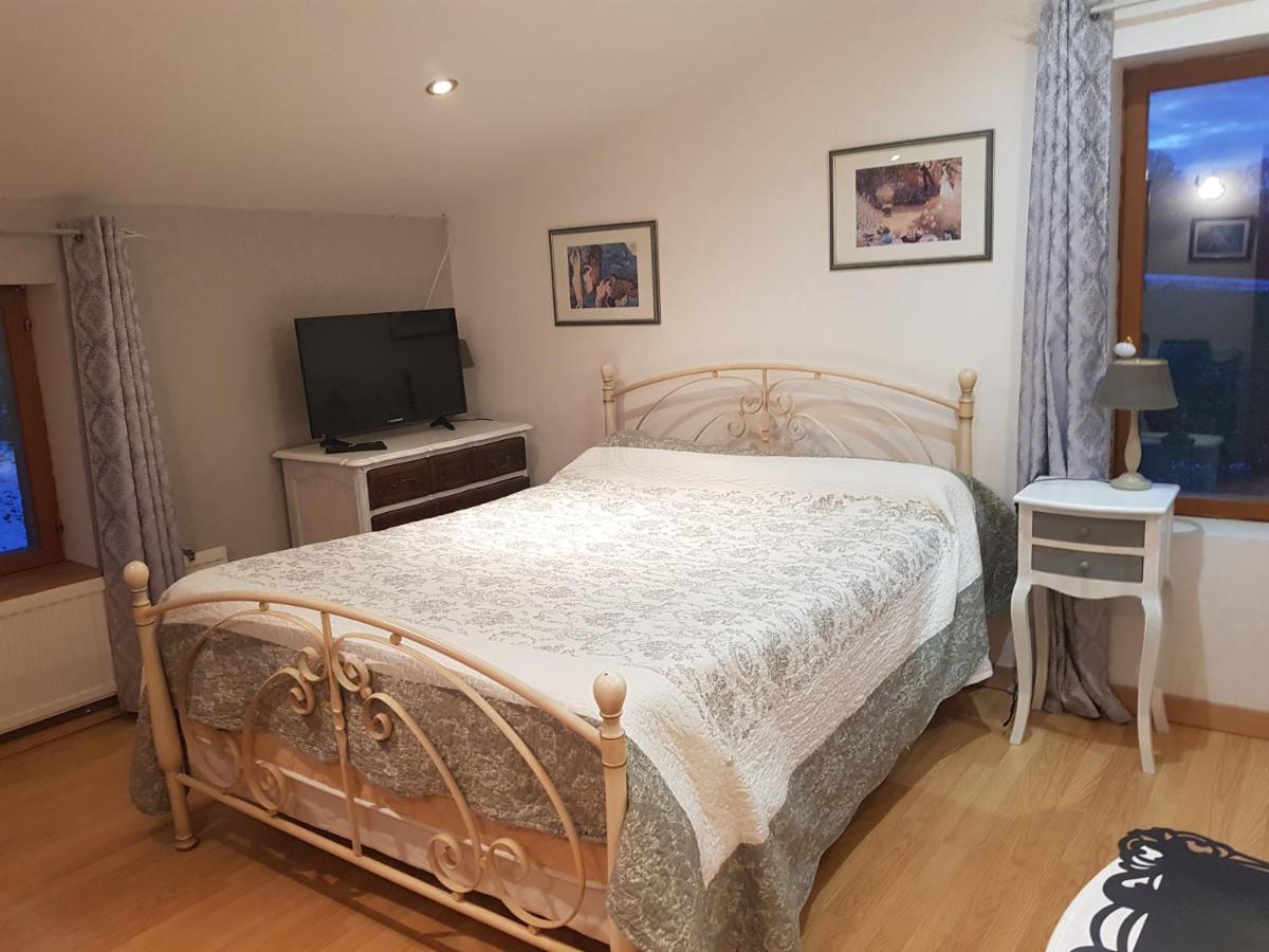 La Providence Hotel Illiat Kültér fotó