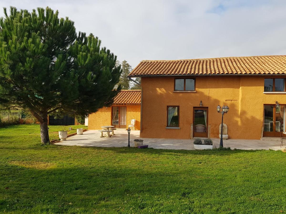 La Providence Hotel Illiat Kültér fotó
